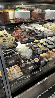 Henri's Bakery & Deli by null