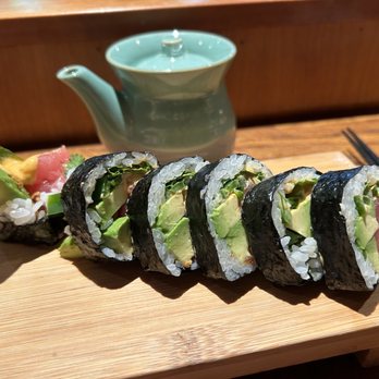 Rosella - Spicy Tuna - Sushi Bars Near Me - New York, New York