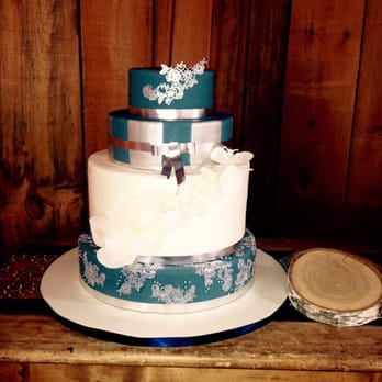 Aida's Pine Valley Bakery - a wedding cake - Bakeries Near Me - Woodbridge, Ontario Aida's Pine Valley Bakery - a wedding cake - Bakeries Near Me - Woodbridge, Ontario