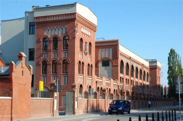Warsaw Uprising Museum by null