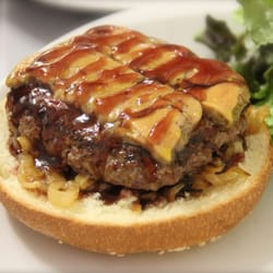 La Source - Le Tino Rossini:
Haché frais, oignons confits, foie gras