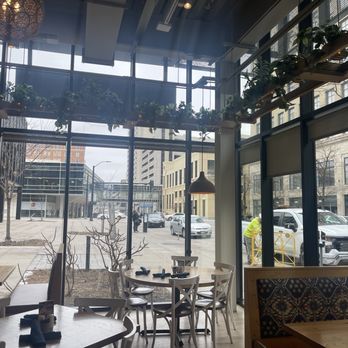 Tupelo Honey Southern Kitchen & Bar - Metered Street Parking with City Garage in Front for Parking - Southern Near Me - Des Moines, Iowa Tupelo Honey Southern Kitchen & Bar - Metered Street Parking with City Garage in Front for Parking - Southern Near Me - Des Moines, Iowa