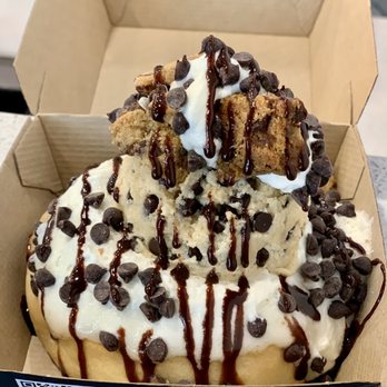 Cinnaholic - Bakeries Near Me - Virginia Beach, Virginia