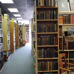 Angel’s Bookshoppe - A wide variety of genres, authors, editions, and quality. Basically, a book lover's dream.