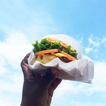 Shake Shack West Loop - The best burger I've had in a while! - Burgers Near Me - Chicago, Illinois Shake Shack West Loop - The best burger I've had in a while! - Burgers Near Me - Chicago, Illinois