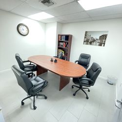 Rent Free Realty - Conference Room