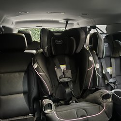 Leeds Limo - Car seats available upon request