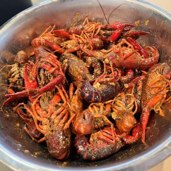 Reel Seafood & Bar - Tom yum crawfish - Chicken Wings Near Me - Houston, Texas Reel Seafood & Bar - Tom yum crawfish - Chicken Wings Near Me - Houston, Texas