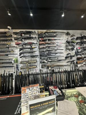 Burbank Ammo & Guns by null