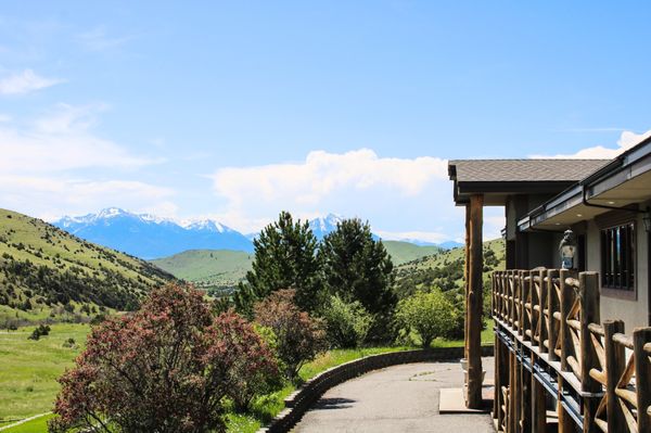 ERIK’S RANCH - Updated August 2024 - 25 Photos - 144 N Dry Creek Rd ...