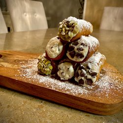 Ponticelli's Pizzeria & Restaurant - Canolis