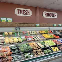 Reed's Grill / Market - Produce