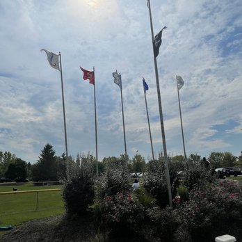 Veteran's Memorial Park - Parks Near Me - Indianapolis, Indiana Veteran's Memorial Park - Parks Near Me - Indianapolis, Indiana