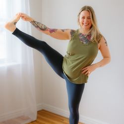 Lauren R Yoga