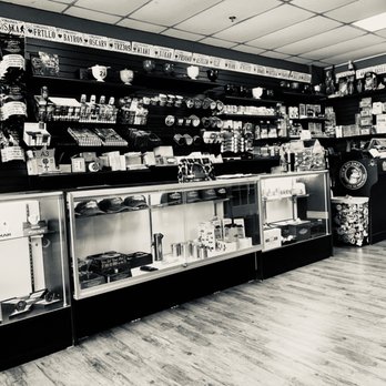 Tobaccology - Front counter area as you walk in. - Tobacco Shops Near Me - Manassas, Virginia Tobaccology - Front counter area as you walk in. - Tobacco Shops Near Me - Manassas, Virginia