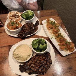 We ordered the ribeye, mashed potatoes, broccoli, and the pow wow shrimp. We ordered the ribeye, mashed potatoes, broccoli, and the pow wow shrimp.