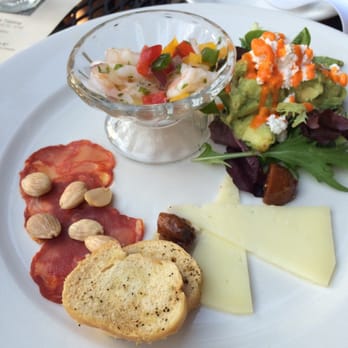 Barcelona - Ceviche de camarones (shrimp ceviche), ensalada de aguacate (avocado salad), and Chorizo y queso with figs - Spanish Near Me - Columbus, Ohio Barcelona - Ceviche de camarones (shrimp ceviche), ensalada de aguacate (avocado salad), and Chorizo y queso with figs - Spanish Near Me - Columbus, Ohio