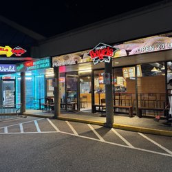 Front of bagel shop~