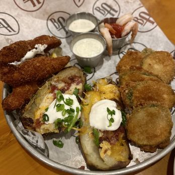 Black Angus Steakhouse - Wagon Wheel Sampler Platter - Steakhouses Near Me - Pearl City, Hawaii Black Angus Steakhouse - Wagon Wheel Sampler Platter - Steakhouses Near Me - Pearl City, Hawaii