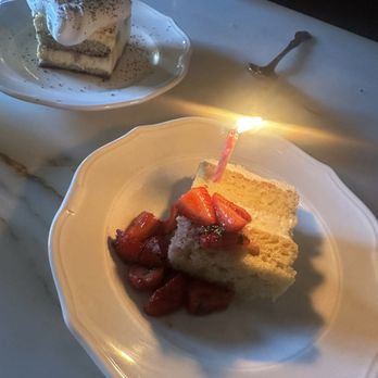 Donna's - Tiramisu and birthday cake - Italian Near Me - Los Angeles, California Donna's - Tiramisu and birthday cake - Italian Near Me - Los Angeles, California