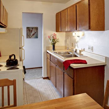 Varsity Square Apartments - Apartments Near Me - DeKalb, Illinois Varsity Square Apartments - Apartments Near Me - DeKalb, Illinois