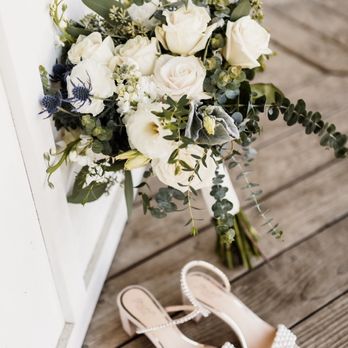 Expressions Floral - Bridal Bouquet - Florists Near Me - Gilroy, California Expressions Floral - Bridal Bouquet - Florists Near Me - Gilroy, California