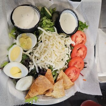 The Joint-BBQ, Wings & More - House salad - Barbeque Near Me - Eddyville, Kentucky The Joint-BBQ, Wings & More - House salad - Barbeque Near Me - Eddyville, Kentucky