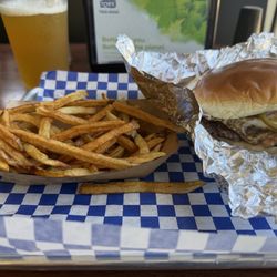 Badlands Burgers & Brews