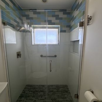 Mandy's Glass - Glass & Mirrors Near Me