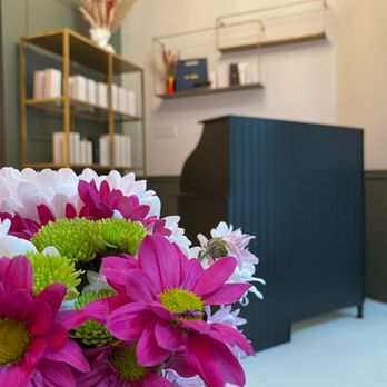 Scarlet & Co - Hair Stylists Near Me - Chicago, Illinois Scarlet & Co - Hair Stylists Near Me - Chicago, Illinois