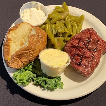 The Drake - Bars Near Me - Burlington, Iowa