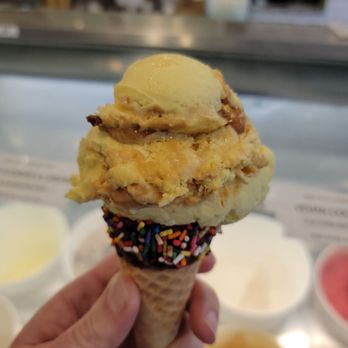 Cone Gourmet Ice Cream - Bee sting - Ice Cream & Frozen Yogurt Near Me - Chicago, Illinois Cone Gourmet Ice Cream - Bee sting - Ice Cream & Frozen Yogurt Near Me - Chicago, Illinois