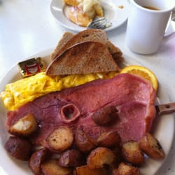 Shashy's Bakery & Fine Foods - Country ham breakfast