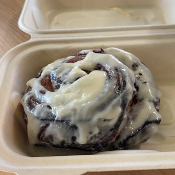 Rising For People Coffee - Traditional Cinnamon Roll (It was burnt) - Coffee & Tea Near Me - Reno, Nevada