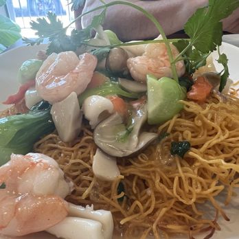 Golden Delight #1 - Crispy seafood egg noodles - Vietnamese Near Me - Rosemead, California