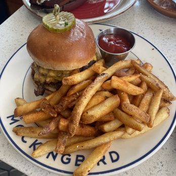The Mockingbird Nashville - The Mocking Burger - New American Near Me - Nashville, Tennessee
