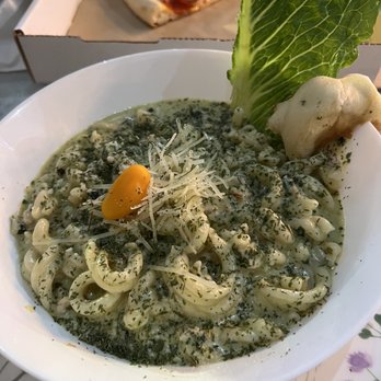 Due Amici Pizza & Pasta Bar - Chicken Pesto - Pizza Near Me - Tampa, Florida Due Amici Pizza & Pasta Bar - Chicken Pesto - Pizza Near Me - Tampa, Florida