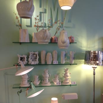 Itemz - in de winkel - Flowers & Gifts Near Me - Amsterdam, New Hampshire