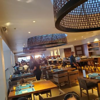 Bali Oceanfront - Inside Dining room - Seafood Near Me - Honolulu, Hawaii Bali Oceanfront - Inside Dining room - Seafood Near Me - Honolulu, Hawaii