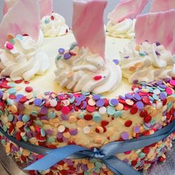 Kneaded Baking - We do birthday cakes!