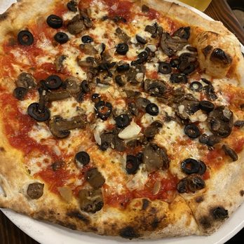 Fabrica Pizza - Mushroom & olive pizza - Salad Near Me - Tampa, Florida Fabrica Pizza - Mushroom & olive pizza - Salad Near Me - Tampa, Florida
