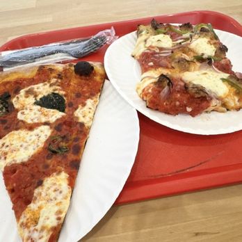 Trophy Pizza - Pizza Near Me - Norwood, Ohio
