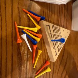Cracker Barrel Old Country Store - They call me the golf tee genius round here