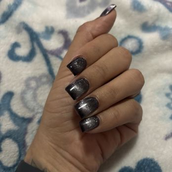 Vera Nails & Spa - Beautiful cat eye nails - Nail Salons Near Me - Chicago, Illinois Vera Nails & Spa - Beautiful cat eye nails - Nail Salons Near Me - Chicago, Illinois