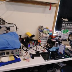 Laptop Pitstop - Grandma said "Never trust a skinny cook." Why trust a repairman with a clean bench?