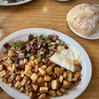 Mr T's Family Cafe - Corned Beef Hash with over easy Eggs & biscuit - Breakfast & Brunch Near Me - Mount Vernon, Washington