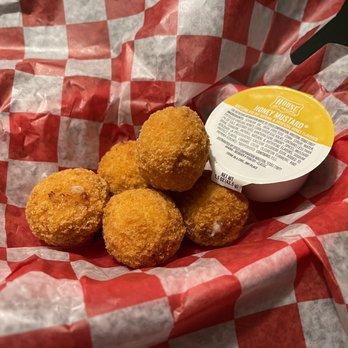 Duffy's Tavern - Mac & cheese - Bars Near Me - Lake George, New York Duffy's Tavern - Mac & cheese - Bars Near Me - Lake George, New York