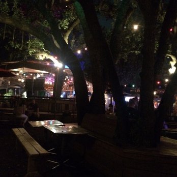 Moontower Saloon - Fun atmosphere - Music Venues Near Me - Austin, Texas Moontower Saloon - Fun atmosphere - Music Venues Near Me - Austin, Texas