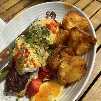 Kitchen Story - Blackstone Benedict - Breakfast & Brunch Near Me - Oakland, California Kitchen Story - Blackstone Benedict - Breakfast & Brunch Near Me - Oakland, California