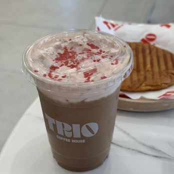 Trio Coffee House - Coffee & Tea Near Me - Canoga Park, California